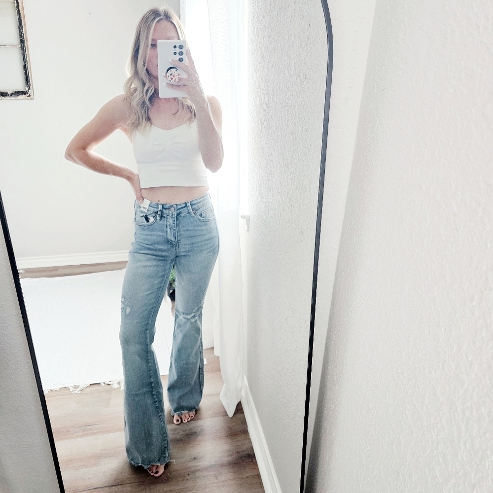 Judy Blue Mid Rise Tummy Control Medium Wash Flare Jeans Distressed Various NEW - Picture 3 of 16